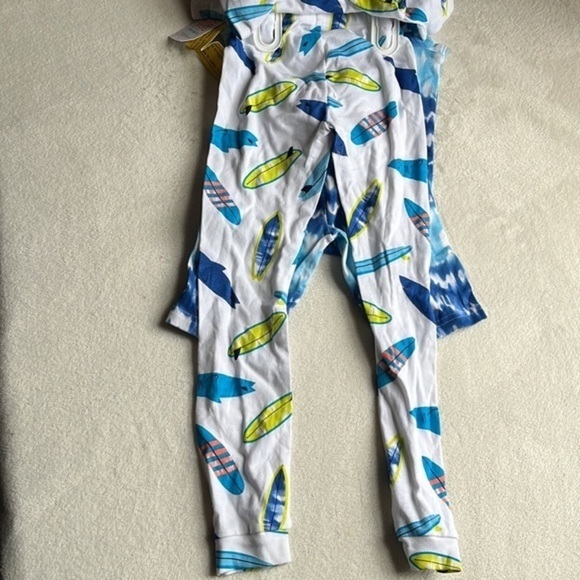 Just One You Made by Carter's 4-Piece Set: Sharks + Surfboards (Boys Size 7) - Picture 5 of 5